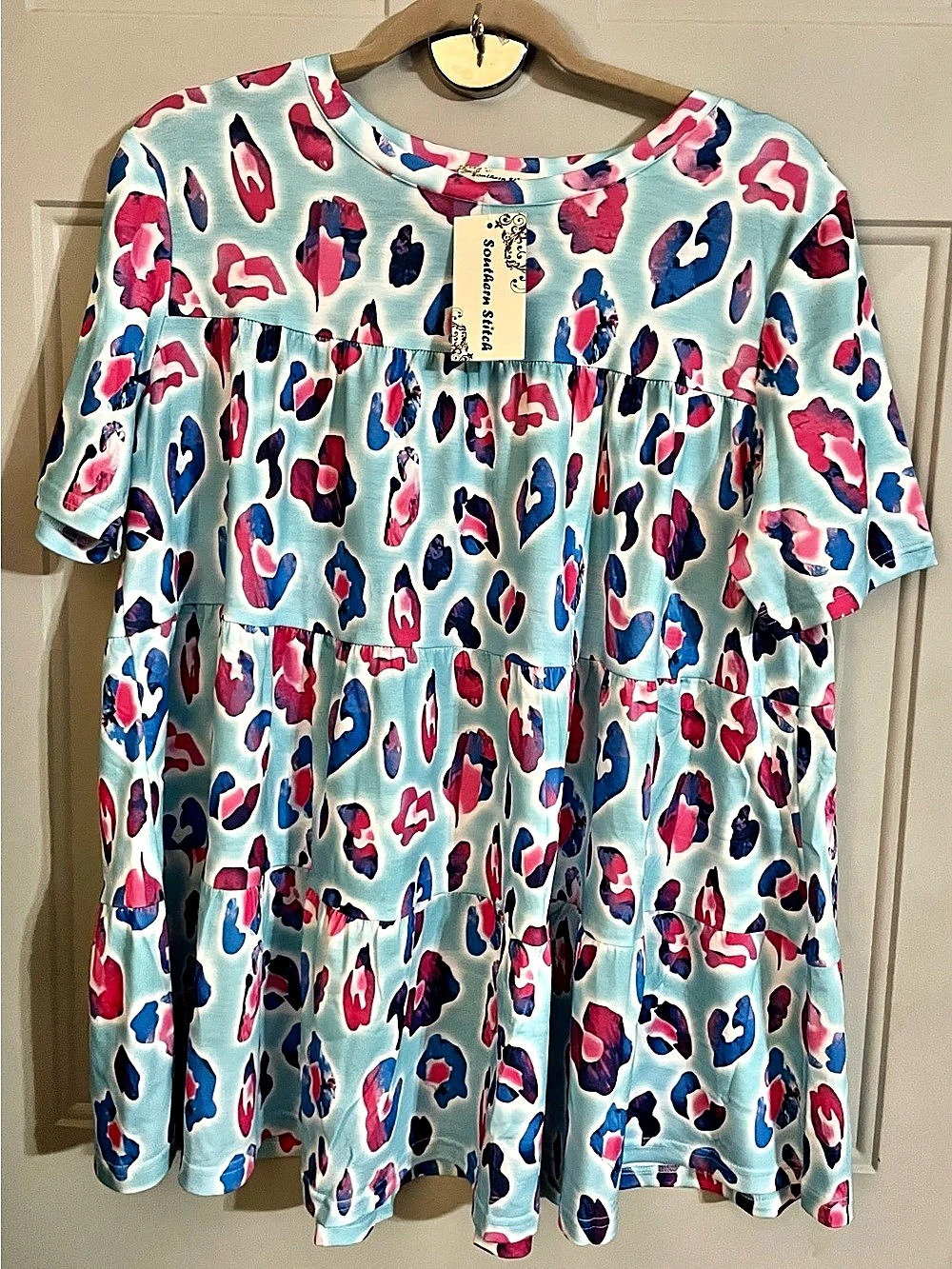 NWT Southern Stitch Animal Print Tiered Top in Blue & Pink Size Medium